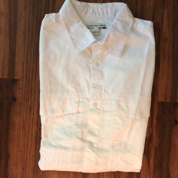 Calvin Klein Jeans Other - Men’s short sleeve button front shirt